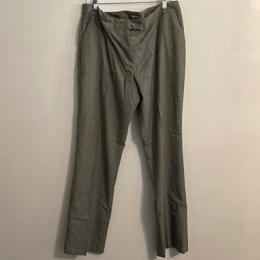 Anne Klein The Executive Black/White Plaid trouser, size 16